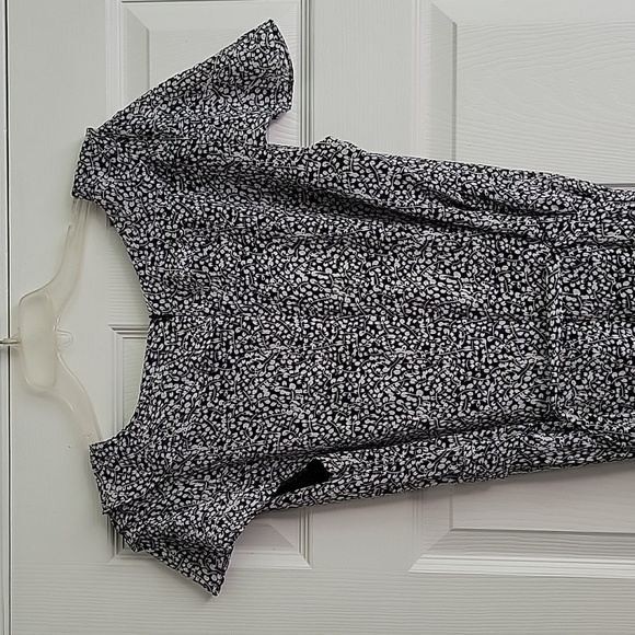 Danny & Nicole Women's Dress - Picture 10 of 14